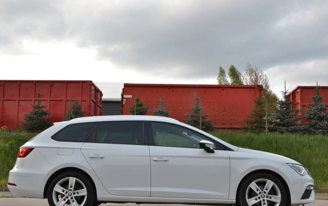 Seat Leon cena 63800 przebieg: 170587, rok produkcji 2017 z Iława małe 781